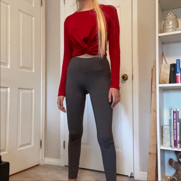 Aritzia Tops - “Wilfred Free” Long Sleeve Top